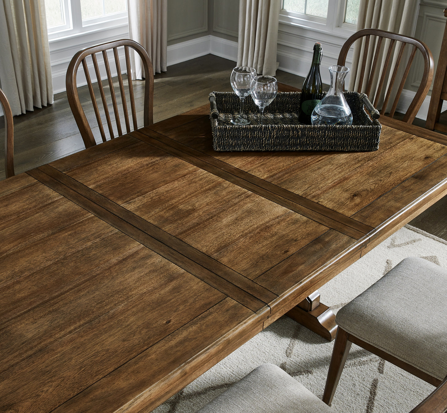 Sturlayne RECT Dining Room EXT Table