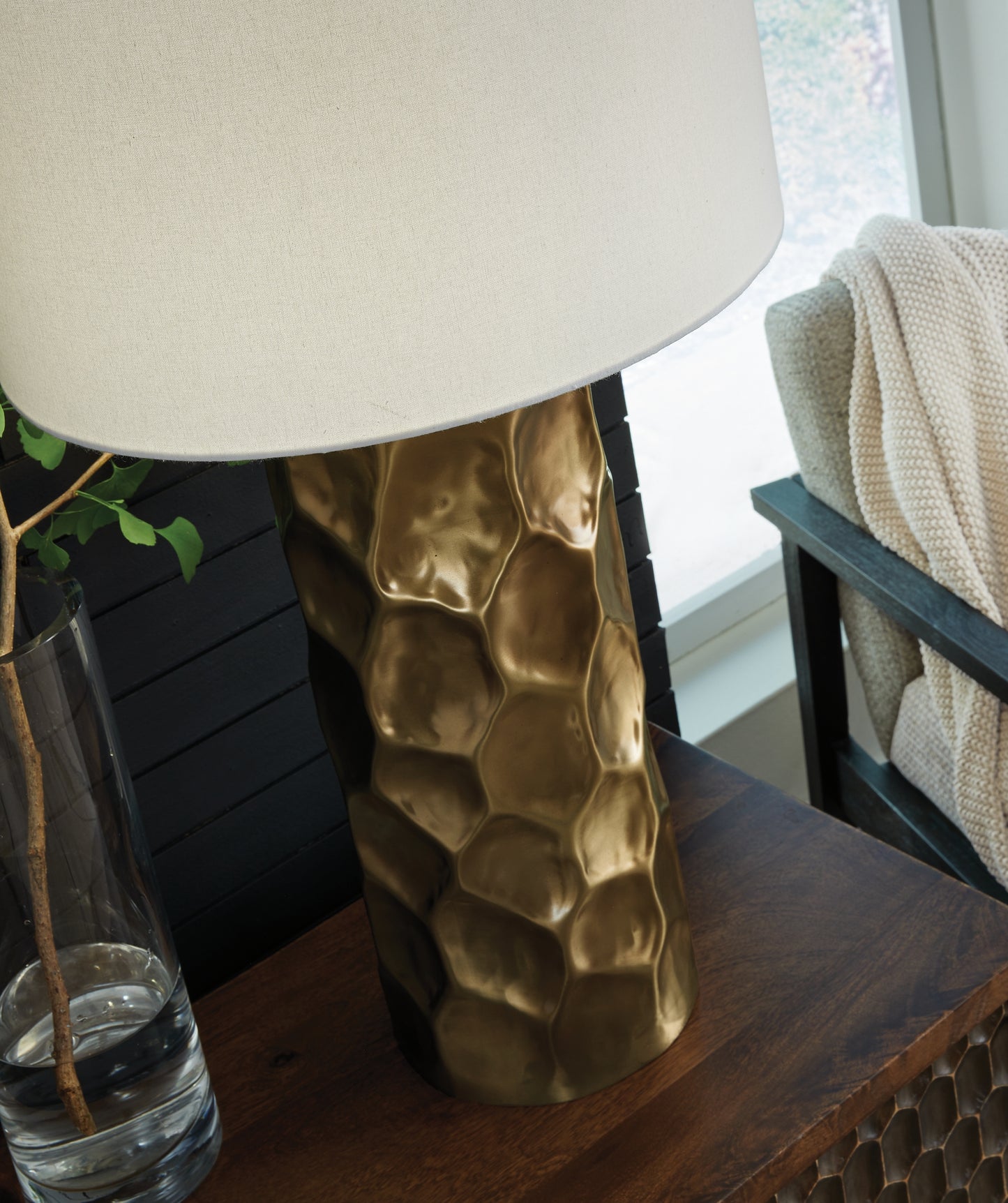 Marshawn Metal Table Lamp (1/CN)