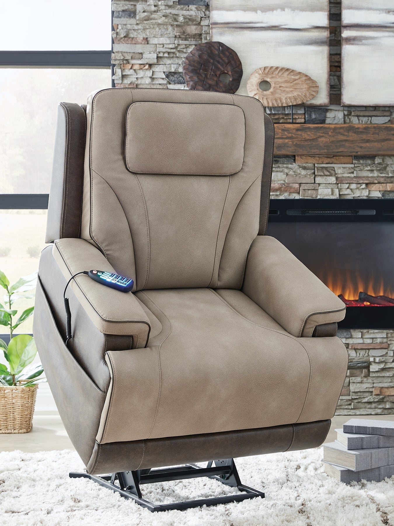 4Z-Peaceful Pause Power Lift Recliner